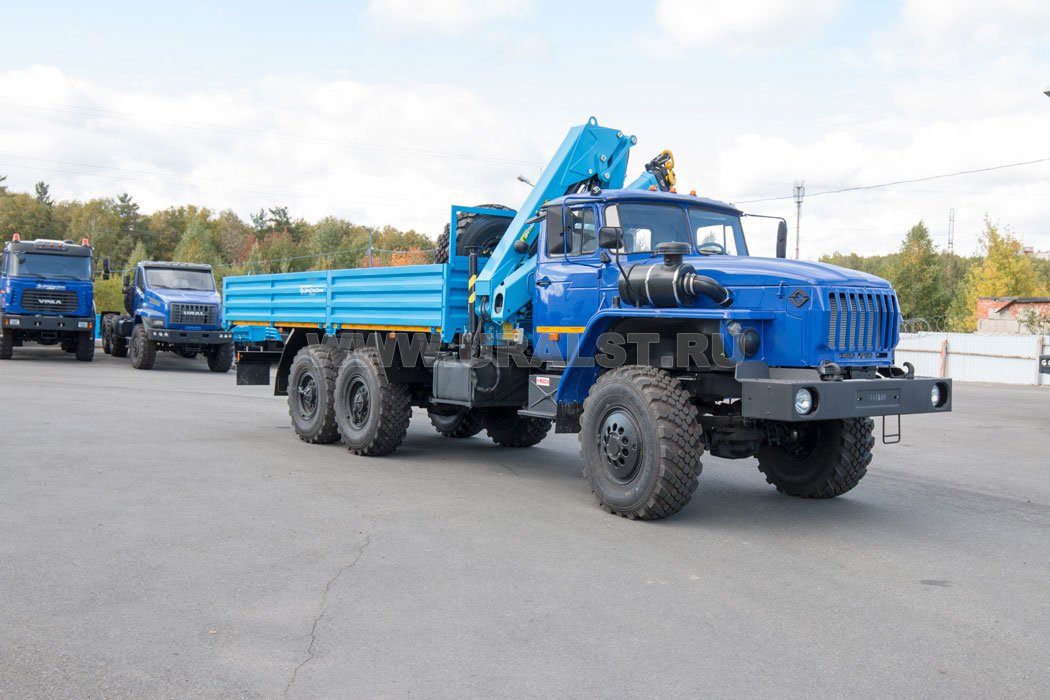 Бортовой автомобиль с КМУ ИМ-95 УСТ 5453 Урал 4320-1951-60