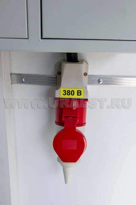 Розетка для подключения потребителей 380V