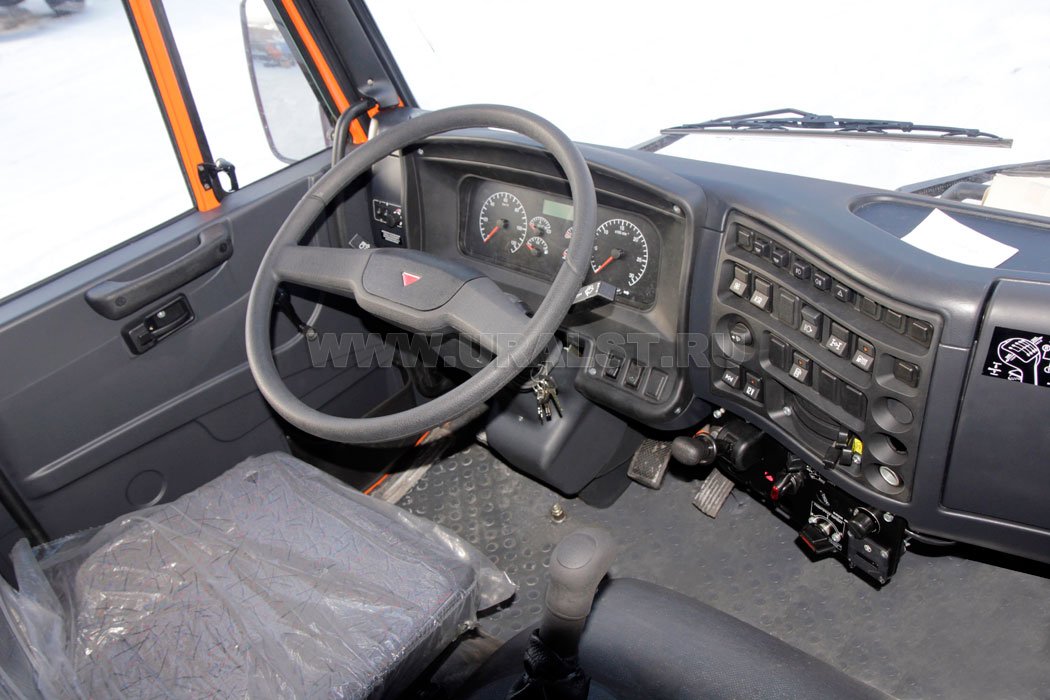 Приборная панель Камаз 65225-3970-43