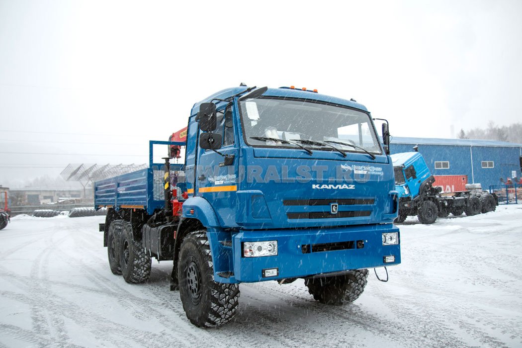 Камаз бортовой 43118-46 с краном-манипулятором ИТ-80