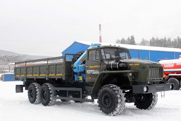 Бортовой Урал с КМУ