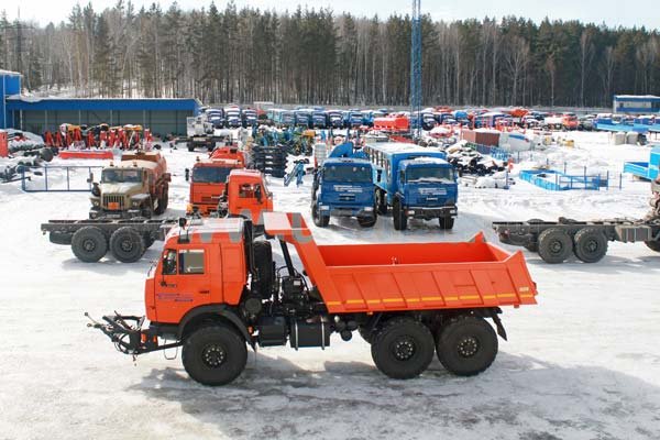 Машина дорожная МД Камаз 45141 с передним отвалом