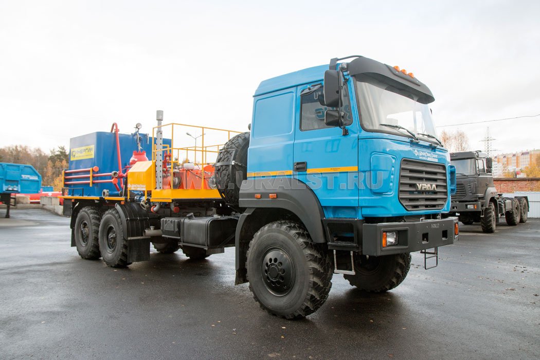 Агрегат цементировочный АЦ-32 на Урал 4320-80Е5