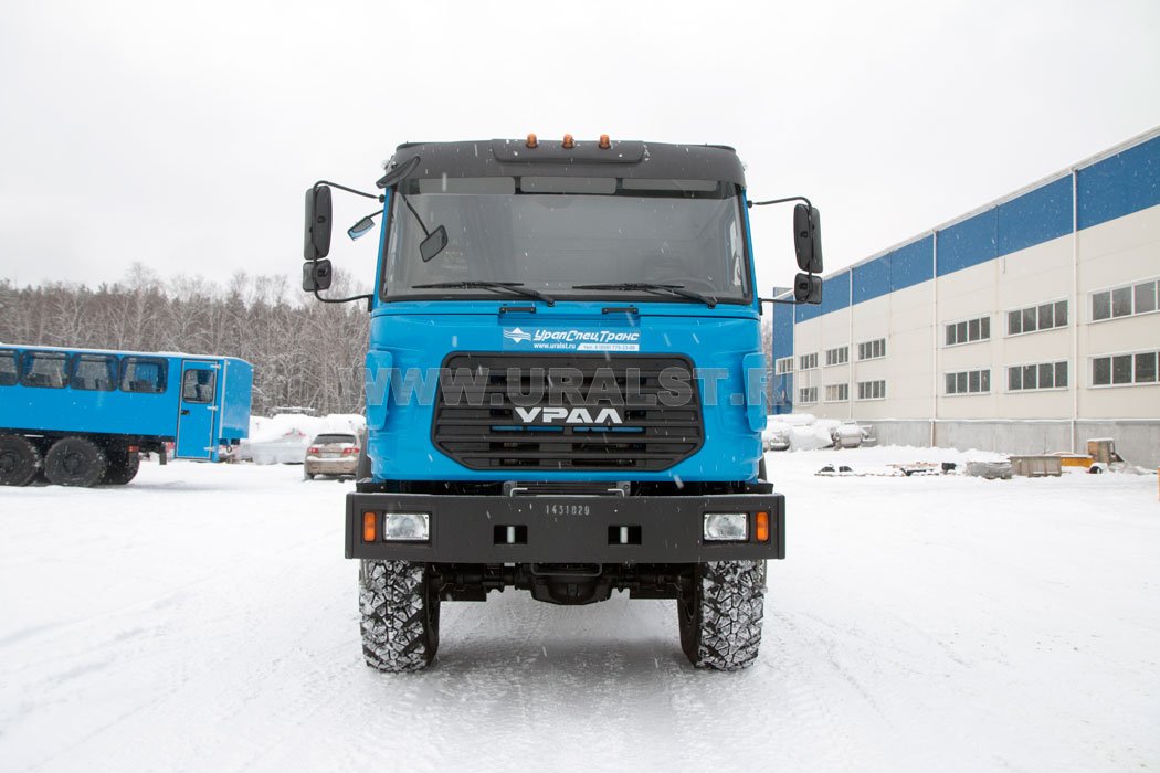 Седельный тягач с КМУ ИМ-240 УСТ 5453 Урал 5557-82Е5