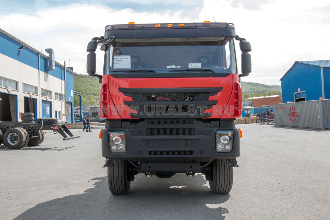Седельный тягач IVECO-AMT с КМУ ИТ-150