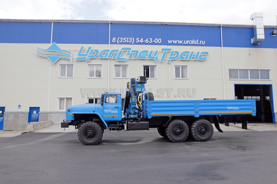 Урал бортовой с краном манипулятором ИМ-150