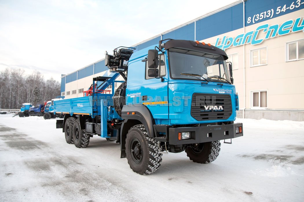 Автомобиль бортовой Урал 4320-82М с краном-манипулятором DONGYANG SS2036
