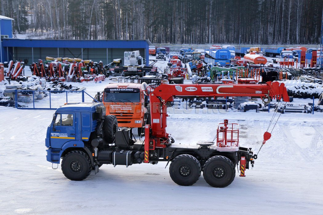 Автомобиль-тягач Камаз с КМУ SamYang HTS 2076