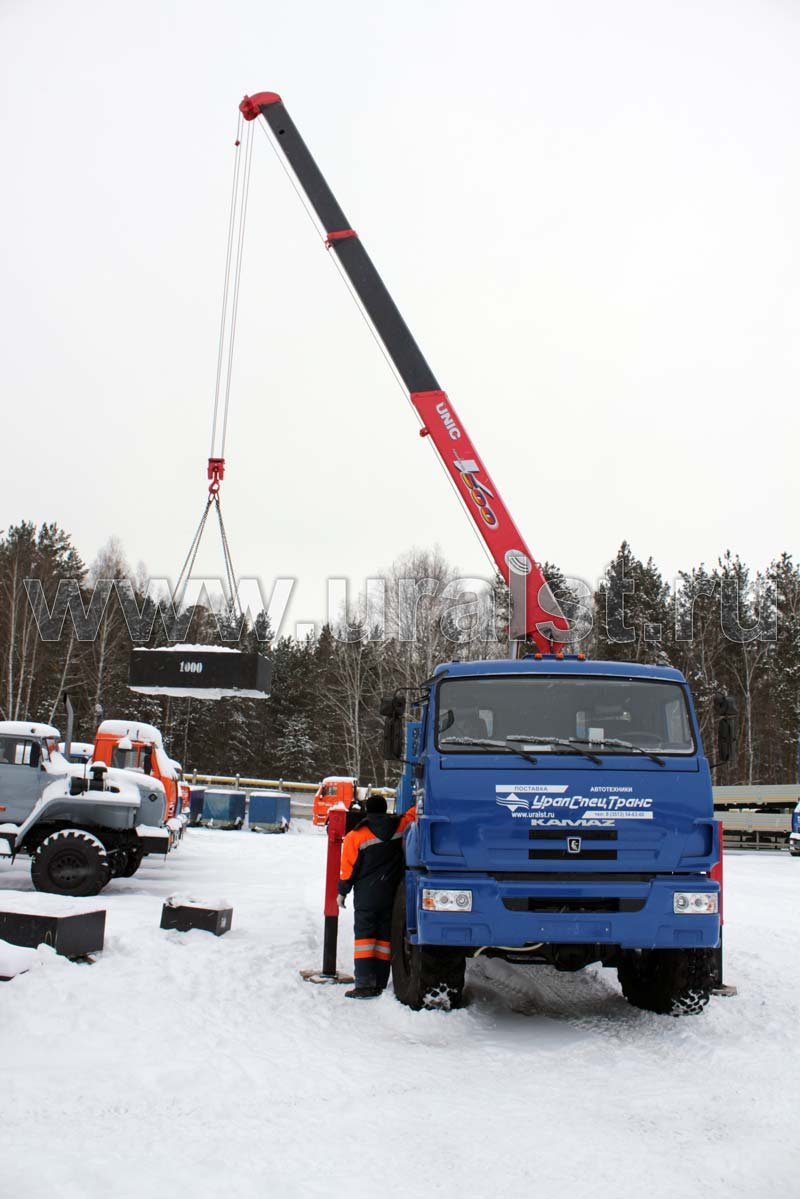 Бортовой Камаз с КМУ UNIC-503