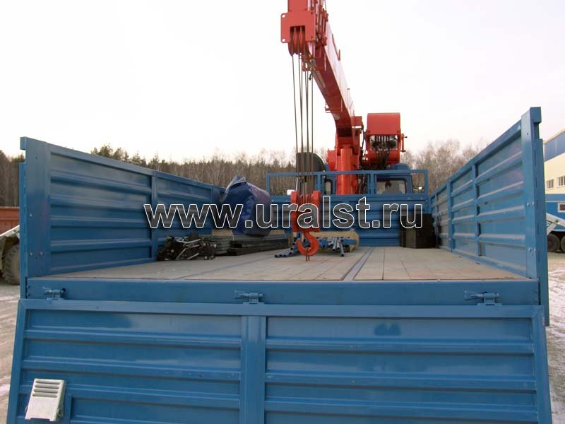 Бортовой автомобиль Камаз 43118-46 с КМУ Канглим KS1256G-II
