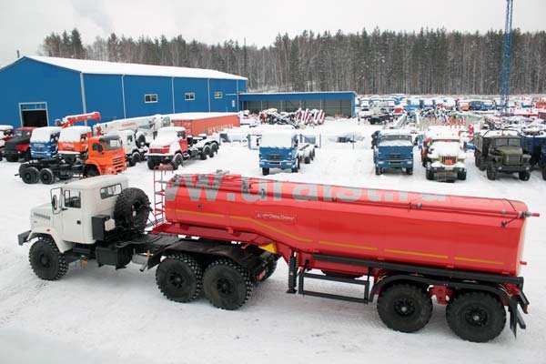 Полуприцеп цистерна для технической воды