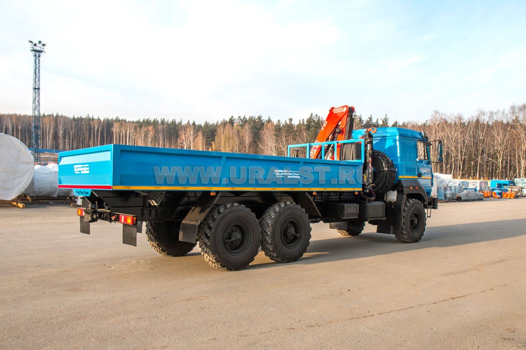 Автомобиль бортовой Урал 4320-82М с краном-манипулятором Fassi F155A.0.22