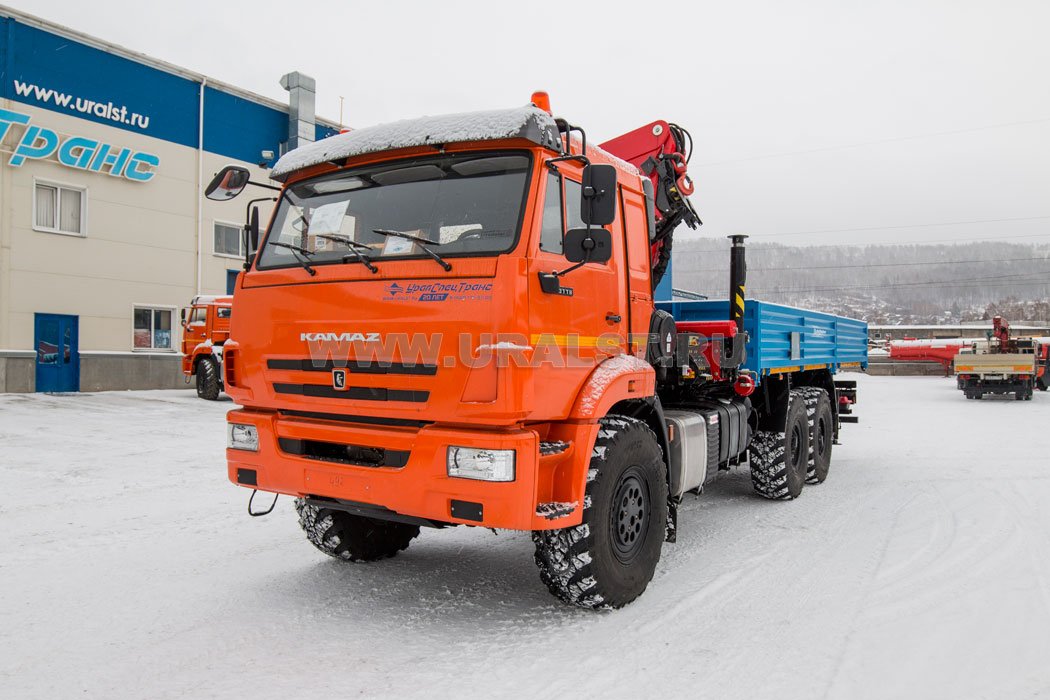 Автомобиль бортовой контейнеровоз с КМУ ИМ-320 УСТ-54531J Камаз 43118-50  сп.м