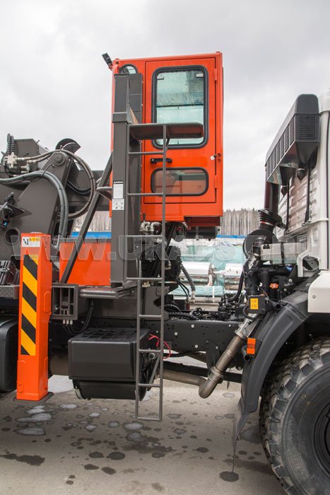 Кабина оператора SOOSAN SA040C 