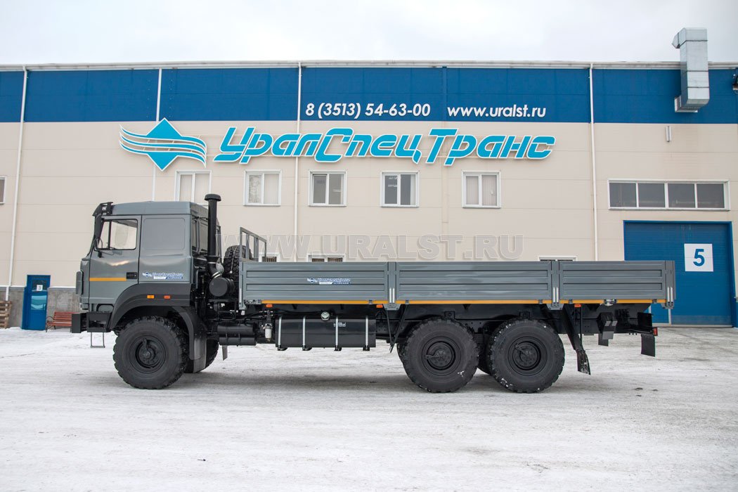 Бортовой контейнеровоз Урал М 4320-4971-82М
