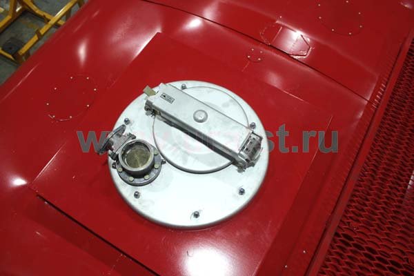 Люк цистерны для технической воды