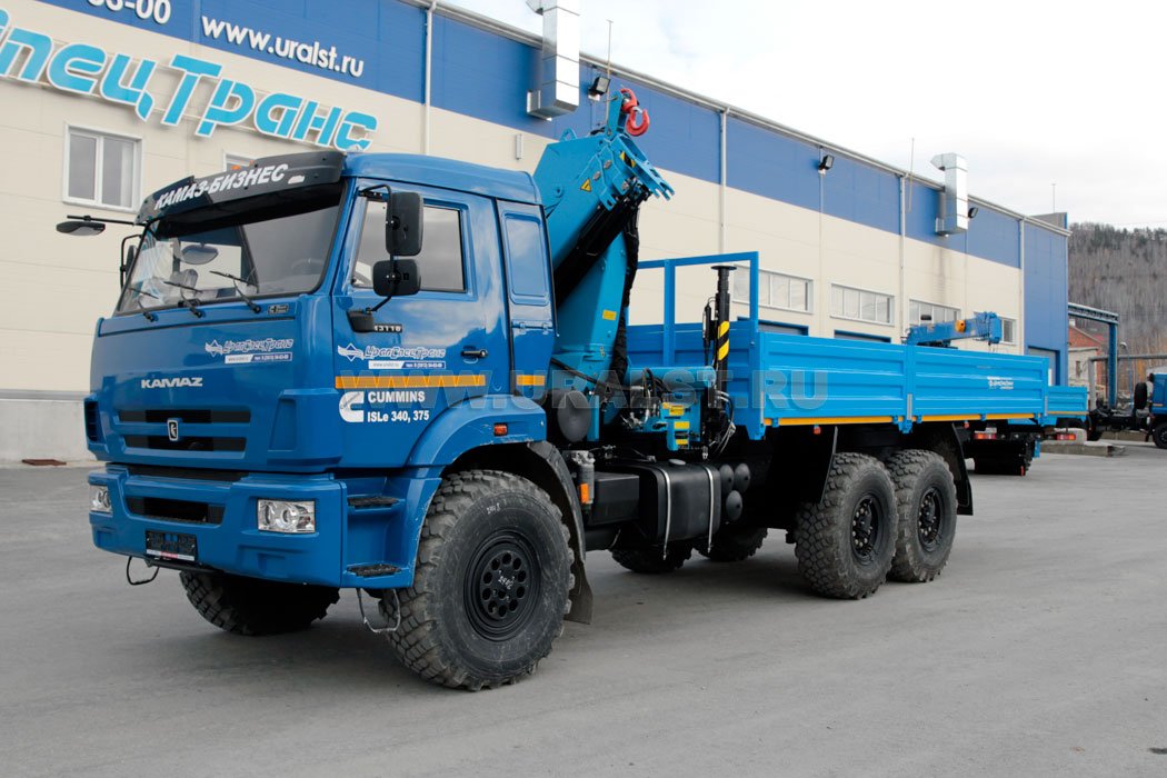 Автомобиль бортовой Камаз 43118 (Cummins) с краном-манипулятором ИМ-180
