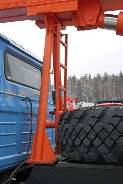 Автокран МКТ-25.5