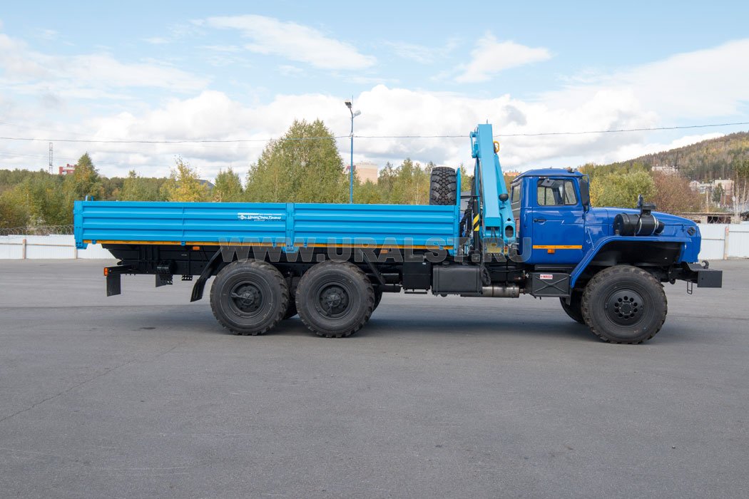 Бортовой автомобиль с КМУ ИМ-95 УСТ 5453 Урал 4320-1951-60