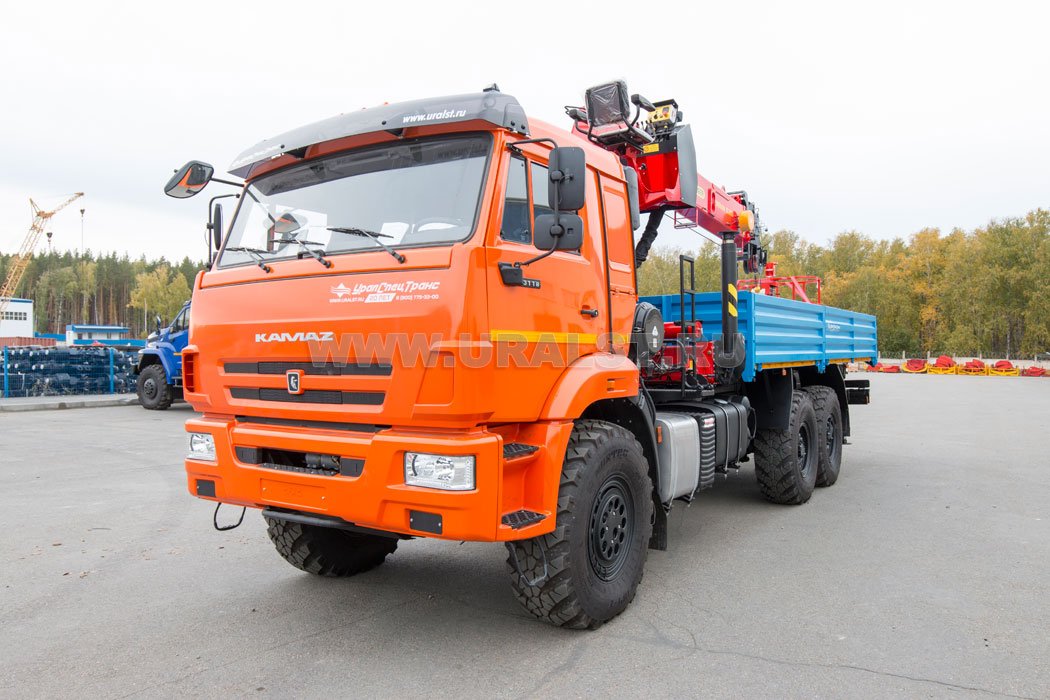 Бортовой автомобиль с КМУ ИТ-200 (тросовый) УСТ 5453 Камаз 43118-50 сп. м.