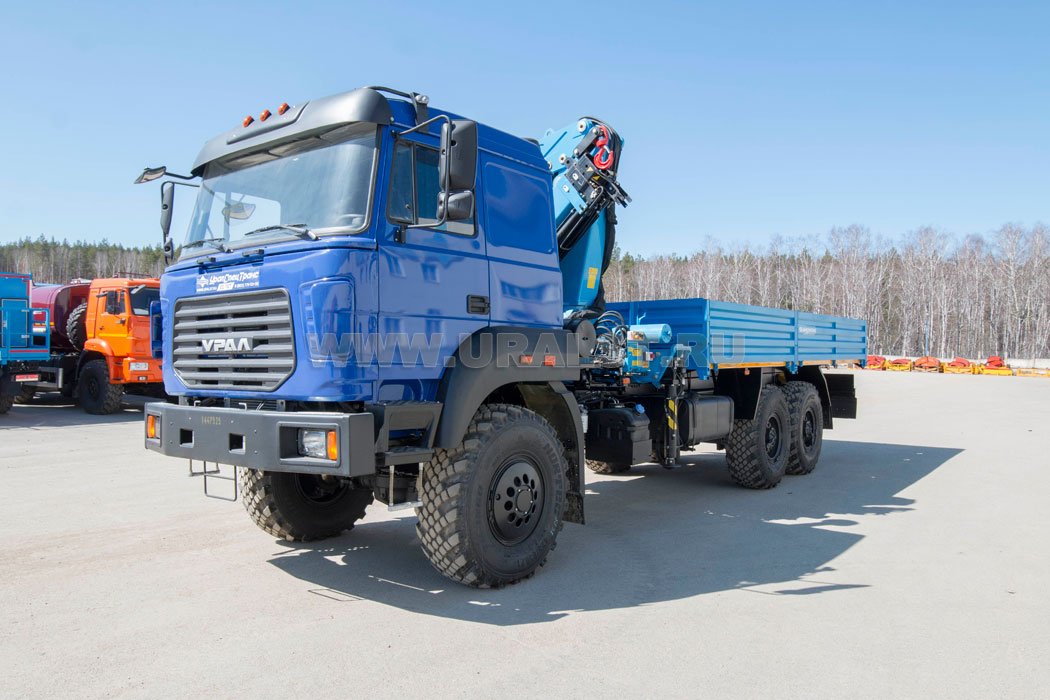 Бортовой автомобиль с КМУ ИМ-240 УСТ 5453 Урал 4320-4971-82 сп.м.