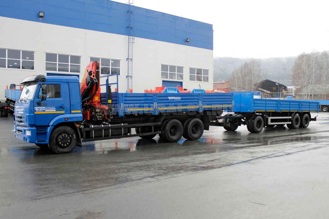 Автомобиль бортовой Камаз 65117-23 с КМУ Palfinger PK-23500А и Бортовой прицеп 83053