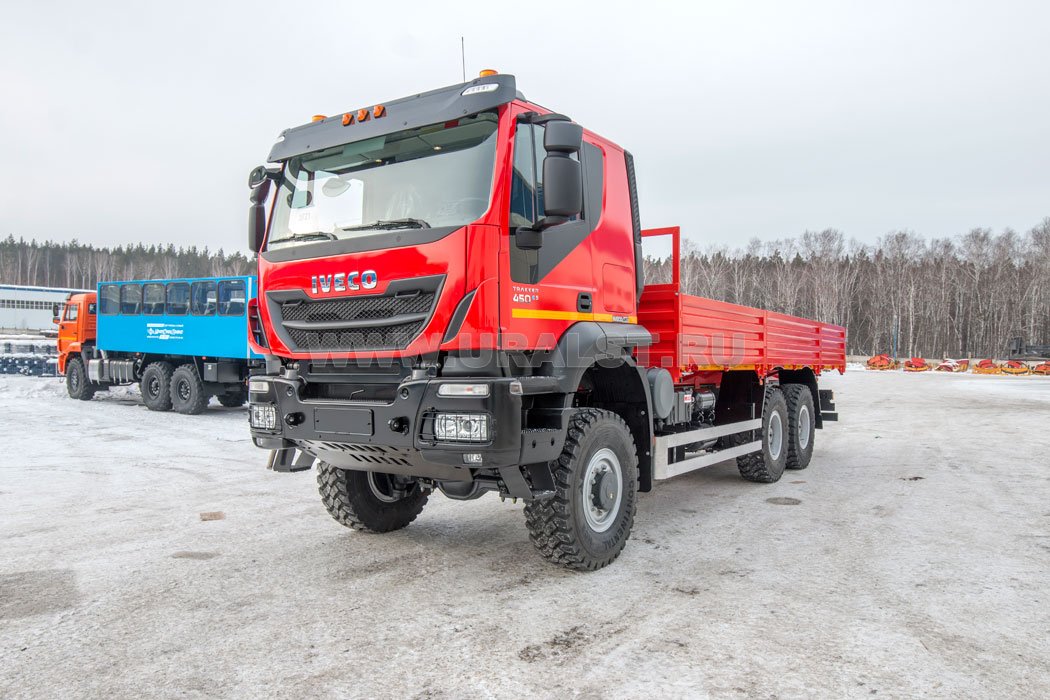 Контейнеровоз IVECO-AMT TRAKKER AT380T45W (навесное оборудование)