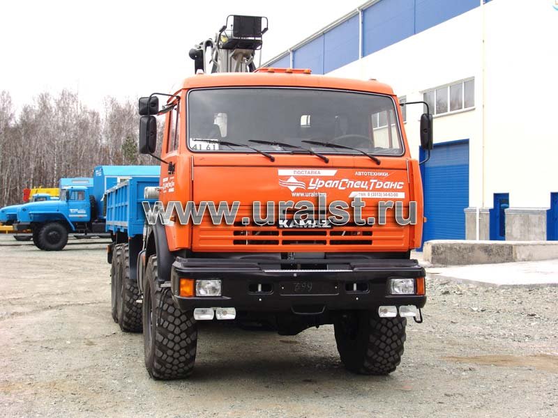 бортовой камаз с кму ИФ 300