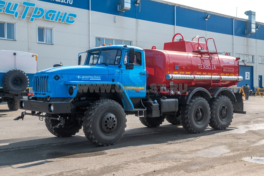 Автоцистерна для техводы АЦВ-10 УСТ 5453 Урал 5557-1112-72Е5, поливомоечная рейка 