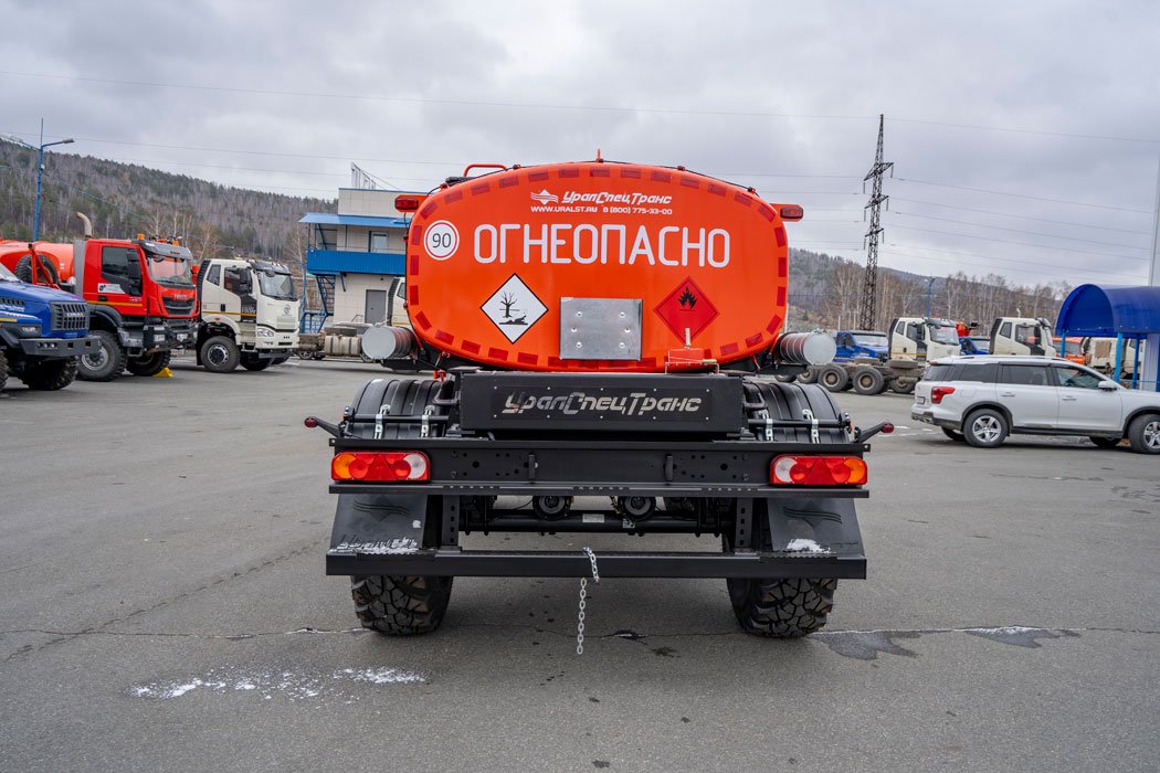 Прицеп-цистерна ПЦ 8-21 УСТ 9465