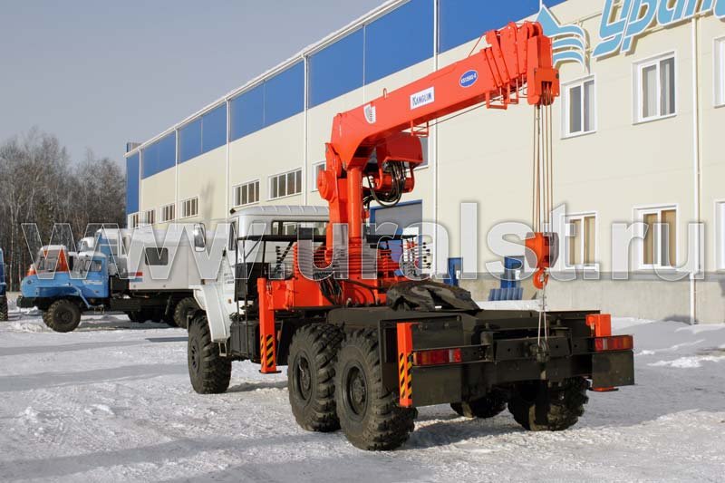 Седельный тягач Урал 4320 с КМУ Kanglim