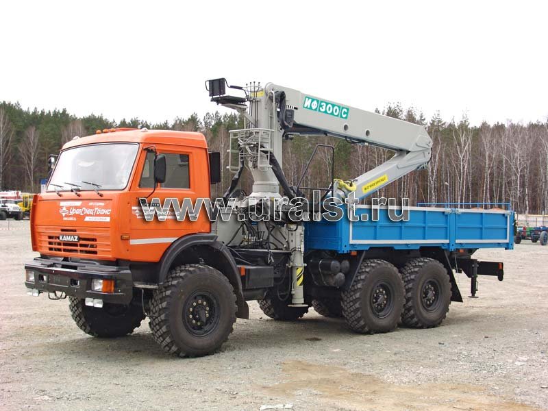 бортовой камаз с кму ИФ 300