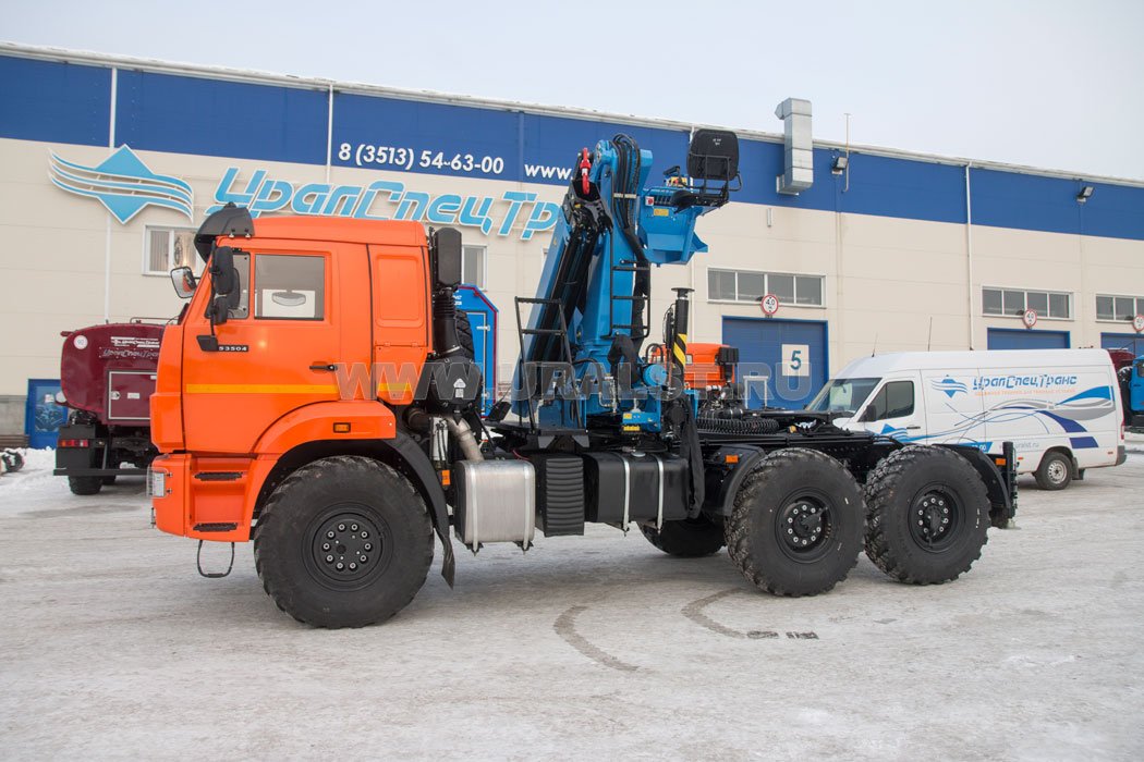 Седельный тягач с КМУ ИМ-240 УСТ 54531Т Камаз 53504-6030-50