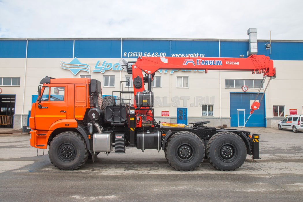 Седельный тягач с КМУ KS-2056 УСТ 5453 Камаз-43118-50 сп.м
