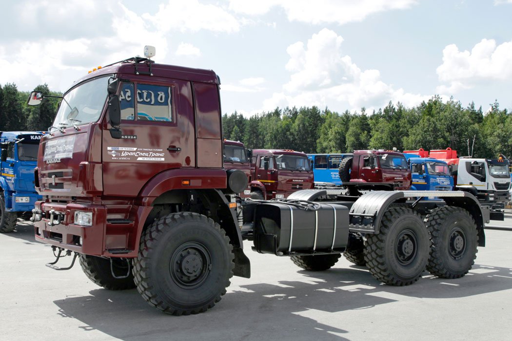 Седельный тягач Камаз 65224-53