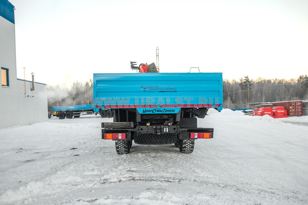 Бортовой автомобиль Камаз 43118-46 с краном-манипулятором Palfinger PK-23500А