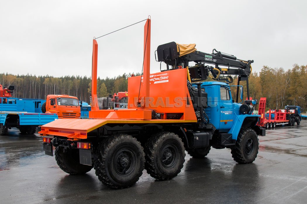 Автомобиль-трансформер лесовоз УСТ-5453 Урал 55571-72М с ГМ ОМТЛ-97