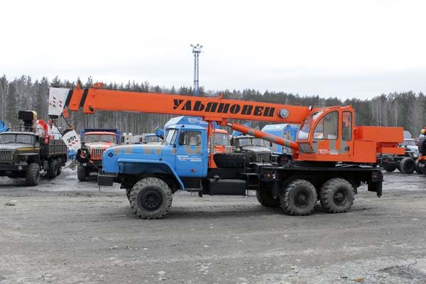 Автокран МКТ-25.5