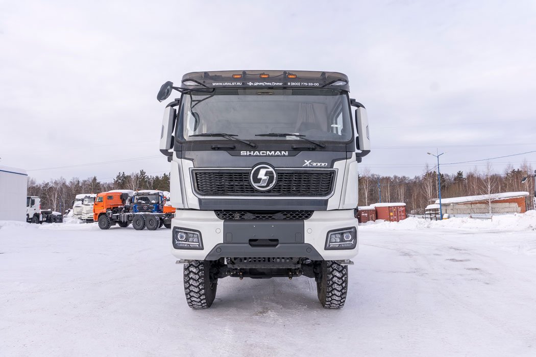 МВ-10 КО-505 УСТ 5453 SHACMAN SX32586V385 6х6, шины 14R20, КБ 4575 мм ревизионный люк
