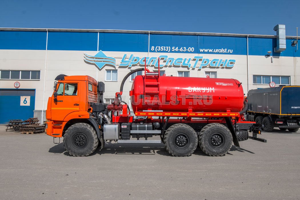 Машина вакуумная МВ-10 PNR-124D УСТ 5453A4-60 Камаз 43118-50, ревизионый люк 