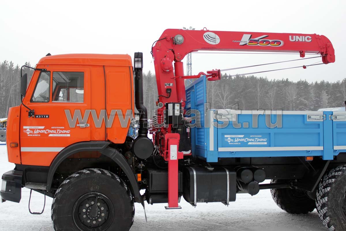 Бортовой Камаз с КМУ UNIC-503