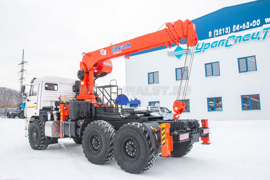 Седельный тягач Камаз 43118-50 с КМУ KS-1256G-II
