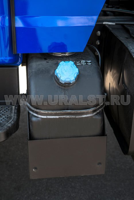 Бак с мочевиной