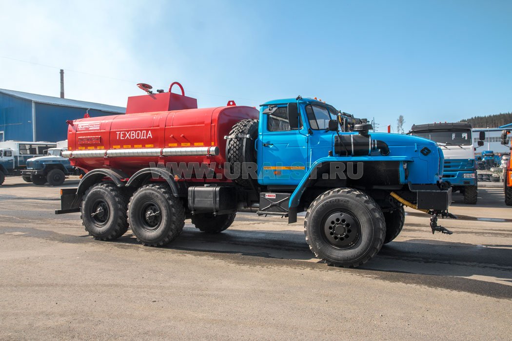 Автоцистерна для техводы АЦВ-10 УСТ 5453 Урал 5557-1112-72Е5, поливомоечная рейка 
