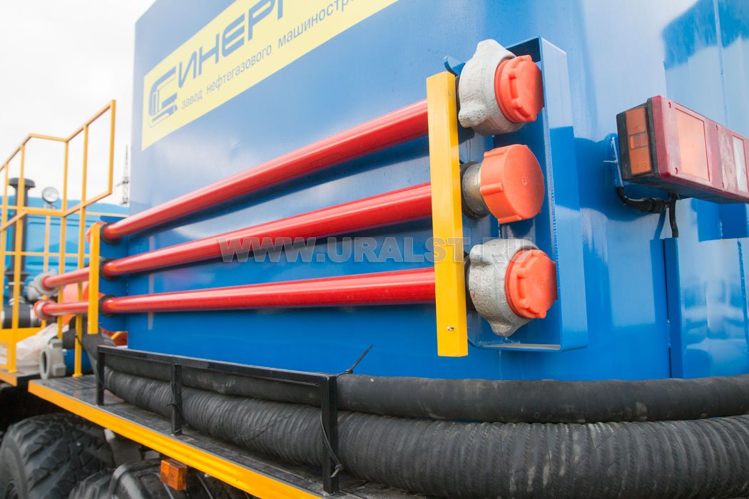Агрегат цементировочный АЦ-32 на Урал 4320-80Е5