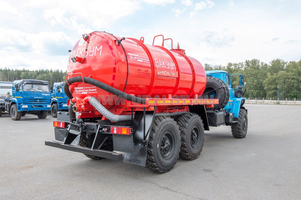Автоцистерна вакуумная МВ-10 КО УСТ 5453 Урал NEXT 4320-60 наруж. шпанг.