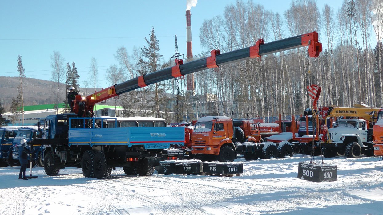 Автомобиль бортовой Камаз 43118-46 с КМУ ИТ-150