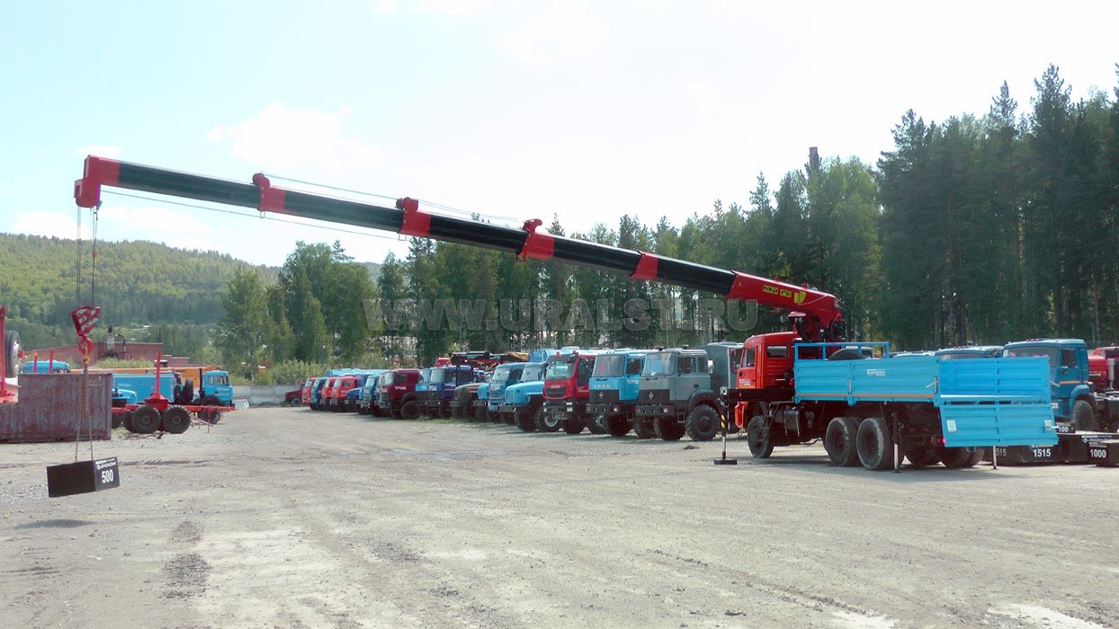 Автомобиль бортовой Камаз с КМУ ИТ-180
