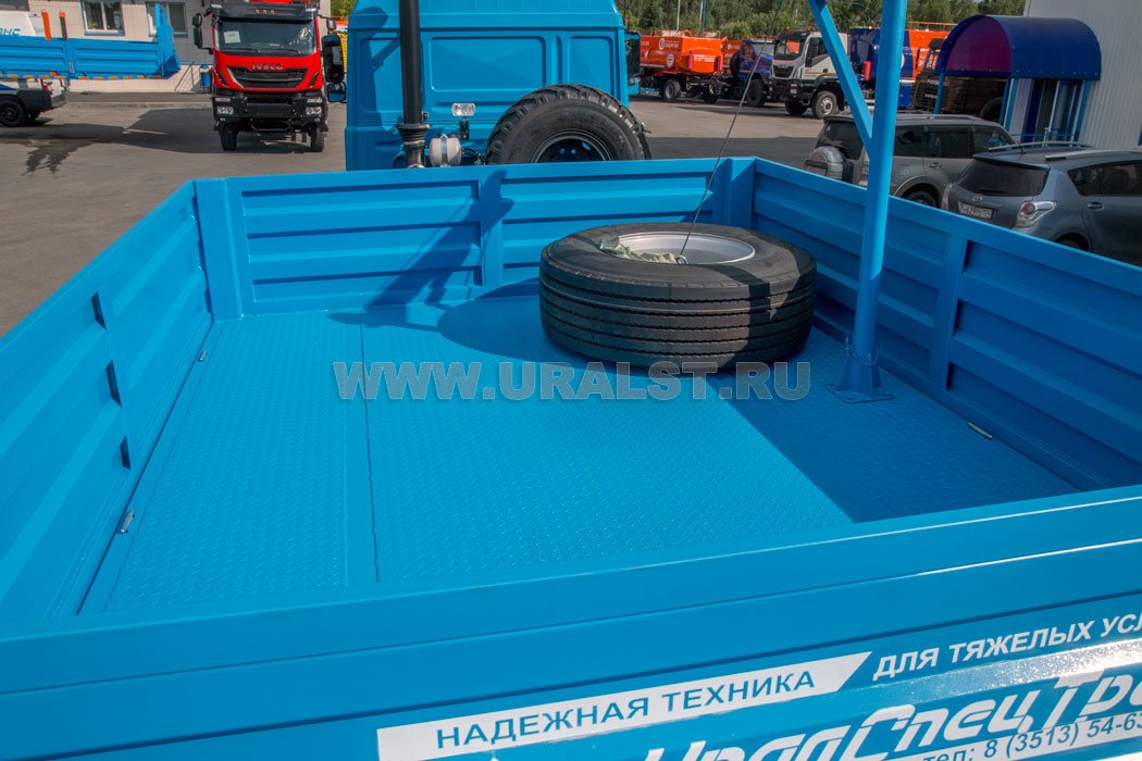 Бортовая площадка на гусаке