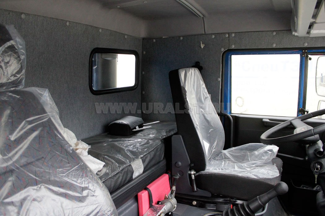 Кабина водителя Камаз 43118-3049-46